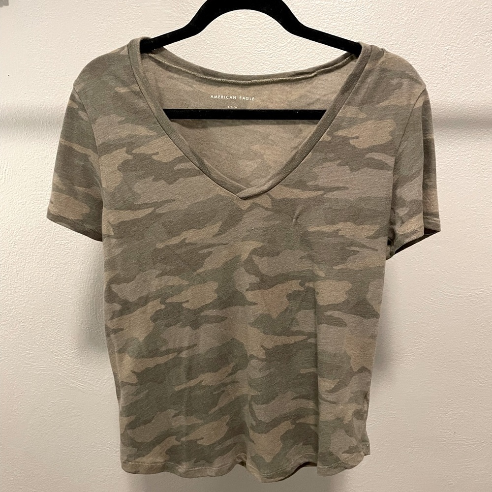 American Eagle T-shirt